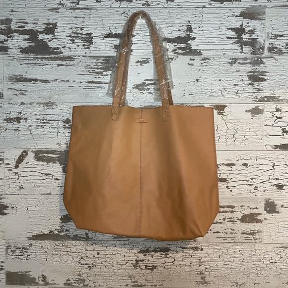 Toms Handbags - NWT TOMS Leather Tote and Clutch